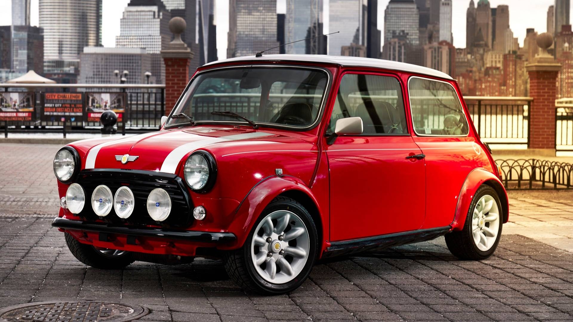 Classic Mini Gets Electric Powertrain For The 2018 New York Auto Show 